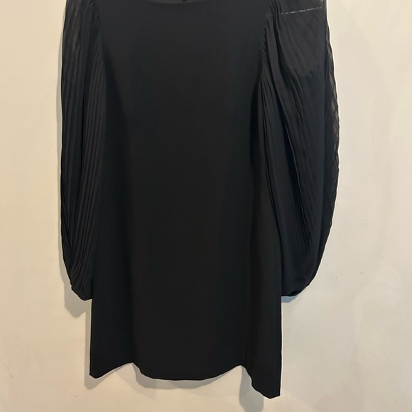 White House Black Market Black Pleated Sleeve Blouse - Picture 1 of 5